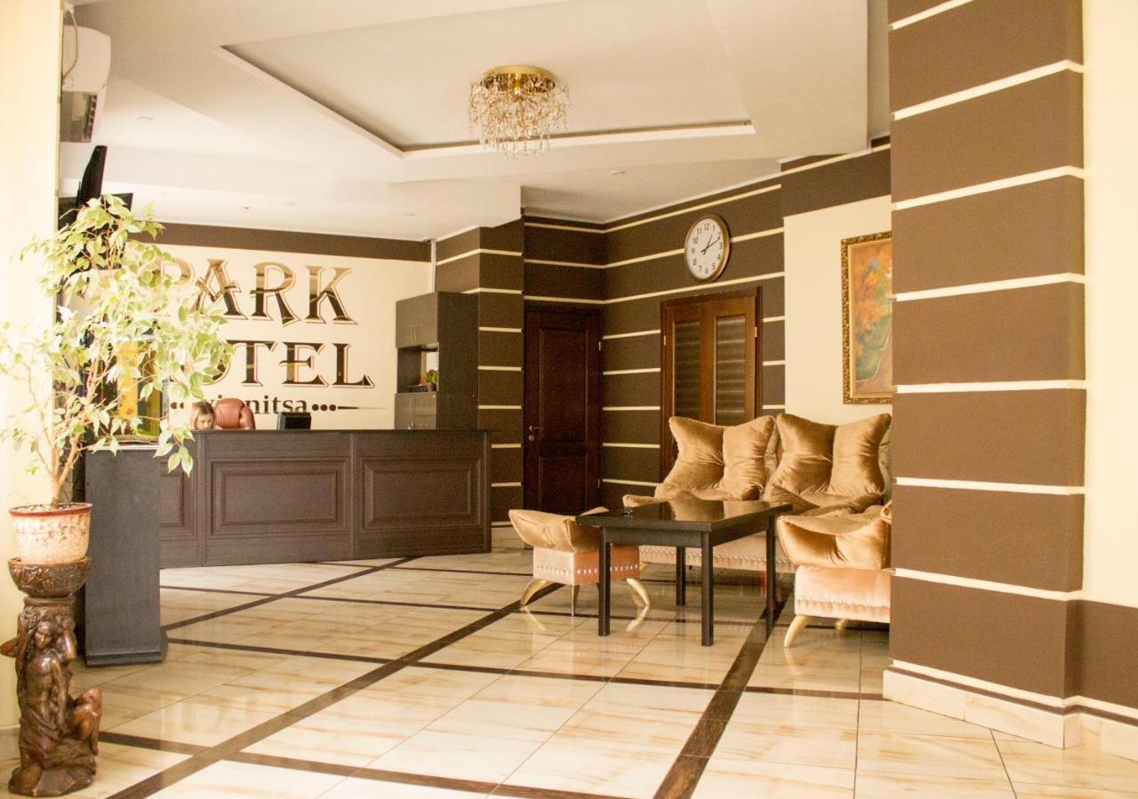 Park Hotel Vinnitsa Exteriör bild